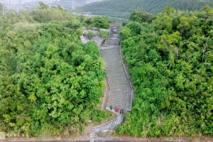 &#8216;Cổng trời&#8217; trên đỉnh Đèo Ngang