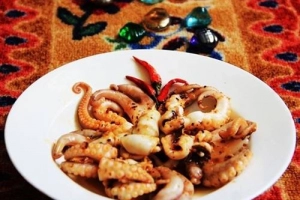10 đặc sản Quảng Ninh níu chân khách du lịch