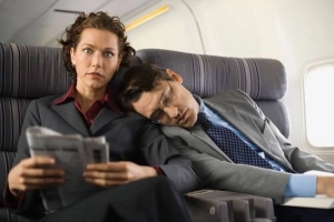 10 điều phiền toái &#8216;không ai ưa&#8217; khi đi máy bay