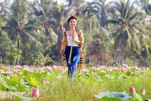 2/9 &#8216;phượt nhẹ&#8217; xuống Rừng Hoang Bảy Mẫu ngắm sen nở đầy đồng