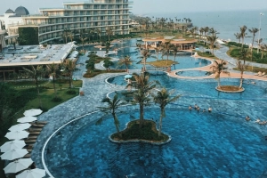 2N1Đ ở FLC Luxury Sầm Sơn 5 sao + ăn tối + ăn sáng chỉ 900.000 đồng/Khách