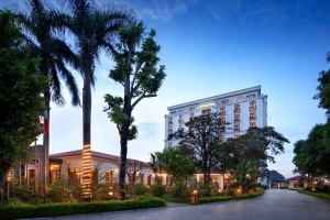 2N1Đ ở Ninh Bình Hidden Charm Hotel &#038; Resort + xe Limousine khứ hồi chỉ 1.199.000 đồng/phòng
