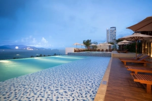 3N2Đ ở Vinpearl Condotel Beachfront Nha Trang 5 sao + Vé máy bay + Ăn sáng + Vui chơi chỉ 2.799.000đ/khách