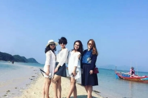 4 nàng độc thân khám phá con đường giữa biển ở Khánh Hòa
