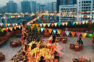 4 quán cà phê Hà Nội trang trí Giáng sinh đẹp ngỡ ngàng