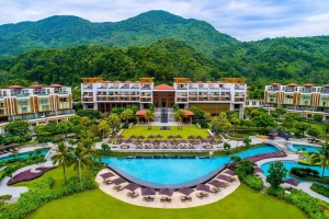 5 resort sang chảnh cho chuyến vi vu xứ Huế