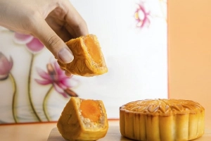 Ăn bánh trung thu thế nào không béo?