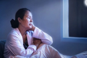 Ăn gì chữa mất ngủ cho người già?