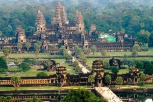 Angkor Wat hùng vĩ hơn khi nhìn từ khinh khí cầu