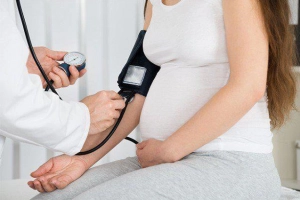 Bà bầu huyết áp 130/ 80 có cao không?