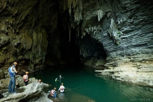 Bạn đã có thể đặt tour thám hiểm Tú Làn trong năm 2017 ngay từ bây giờ