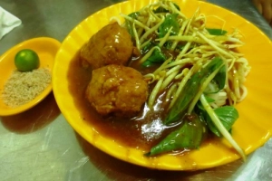 Bánh tằm Cà Mau, món ăn dễ ghiền