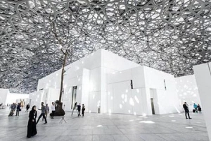 Bảo tàng Louvre “phiên bản trên mặt biển” ở Abu Dhabi