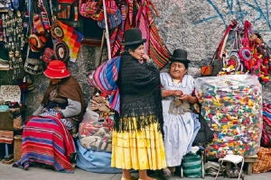 Bên trong khu chợ phù thủy nổi tiếng ở Bolivia
