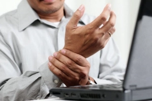 Bệnh đa xơ cứng có nên tập thể thao? Cách giảm thiểu mệt mỏi bằng hoạt động thể chất