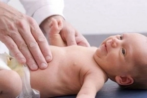 Bệnh lõm xương ức ở trẻ em có nguy hiểm không?