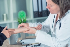 Bệnh vảy nến có chữa được không?