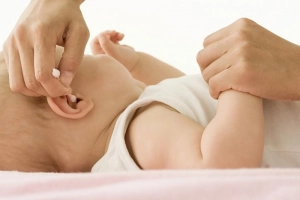 Bệnh viêm tai giữa ở trẻ em có nguy hiểm không?