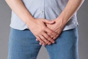 Bị giãn tĩnh mạch thừng tinh uống thuốc có khỏi không?