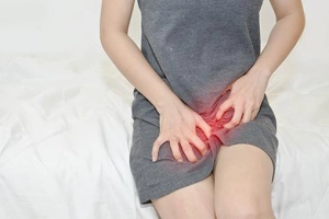 Bị nấm vùng kín có nên quan hệ không?