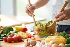 Bị viêm khớp dạng thấp kiêng ăn gì?