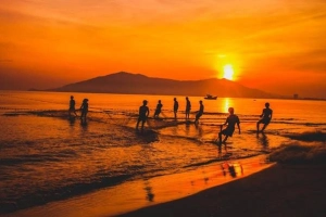 Bình minh trên làng chài Lý Sơn