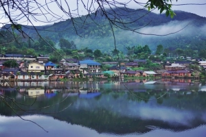 Bình yên ở &#8216;Phượng Hoàng cổ trấn&#8217; của Thái Lan