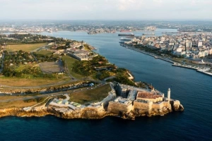 Bộ ảnh đầu tiên chụp Cuba từ trên cao
