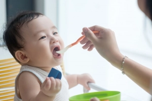 Bổ sung sắt cho bé 4 - 7 tháng tuổi