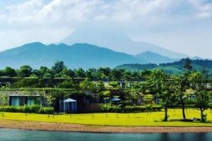 Bốn resort 5 sao mát lộng ngay gần Hà Nội