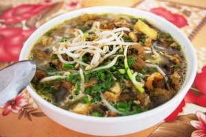 Bữa sáng mộc mạc với bún cá lóc Yên Bái