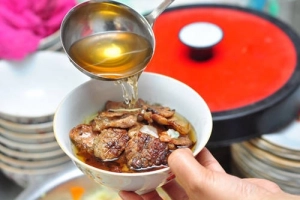 Bún chả nóng - món quà đầu đông giữa lòng Hà Nội