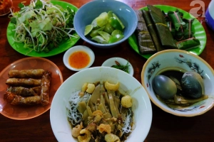 Bún cua thối - món đặc sản đầy thử thách của phố núi Pleiku, thách bạn nếm thử mà không bịt mũi?