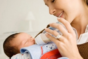 Các dấu hiệu cảnh báo về sự chậm phát triển ngôn ngữ, giao tiếp