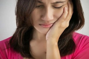 Các nguyên nhân gây ê buốt răng