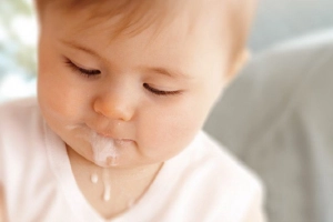 Các yếu tố kích thích trẻ sơ sinh bị trào ngược dạ dày
