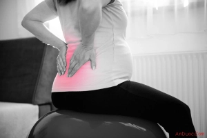 Cách giảm đau lưng cho bà bầu 3 tháng đầu