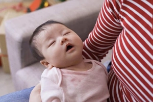 Cách giảm khò khè cho trẻ sơ sinh