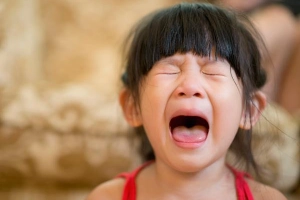 Cách hỗ trợ hành vi không phù hợp - Những cơn bùng nổ, khủng hoảng ở trẻ