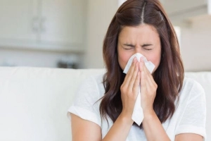 Cách làm ngưng chảy nước mũi khi giao mùa