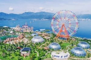 Cận cảnh &#8220;Vinpearl Sky Wheel&#8221; - top 10 vòng quay cao nhất thế giới tại Vinpearl Land Nha Trang