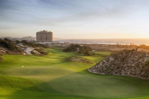 Cận cảnh sân golf tuyệt đẹp tại The Grand Hồ Tràm Strip