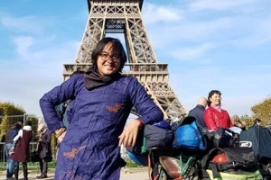 Chàng trai Việt đi xe máy qua 23 nước cần xin bao nhiêu visa?