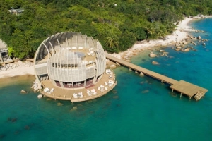 Chiêm ngưỡng nhà hàng nổi trên biển độc nhất Việt Nam tại An Lâm Retreat Ninh Vân Bay