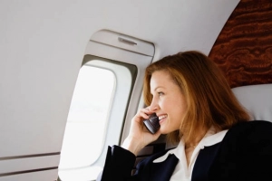 Chuyện gì sẽ xảy ra nếu bạn không tắt điện thoại khi đi máy bay?