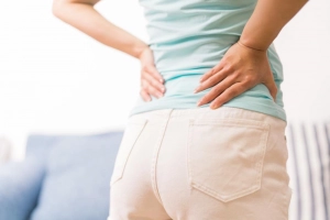 Đau 2 bên cột sống thắt lưng có phải dấu hiệu của bệnh thận không?