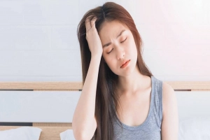 Đau đầu nhức mắt là dấu hiệu của bệnh gì?