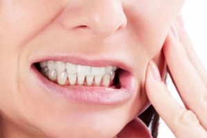 Đau loạn khớp hàm thái dương phải làm sao?