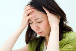 Đau nửa đầu, trí nhớ kém phải làm sao?