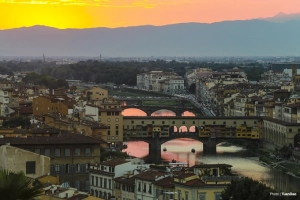 Đến Florence, đừng bỏ qua cơ hội ngắm hoàng hôn rực rỡ sắc màu